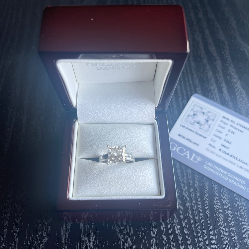 SALE! 3ct+ VVS Princess Cut Diamond Ring! w/ GCAL paperwork! New!